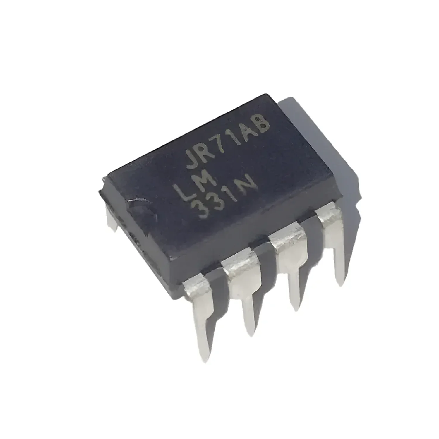 Convertisseur de tension en fréquence LM331N, circuit intégré