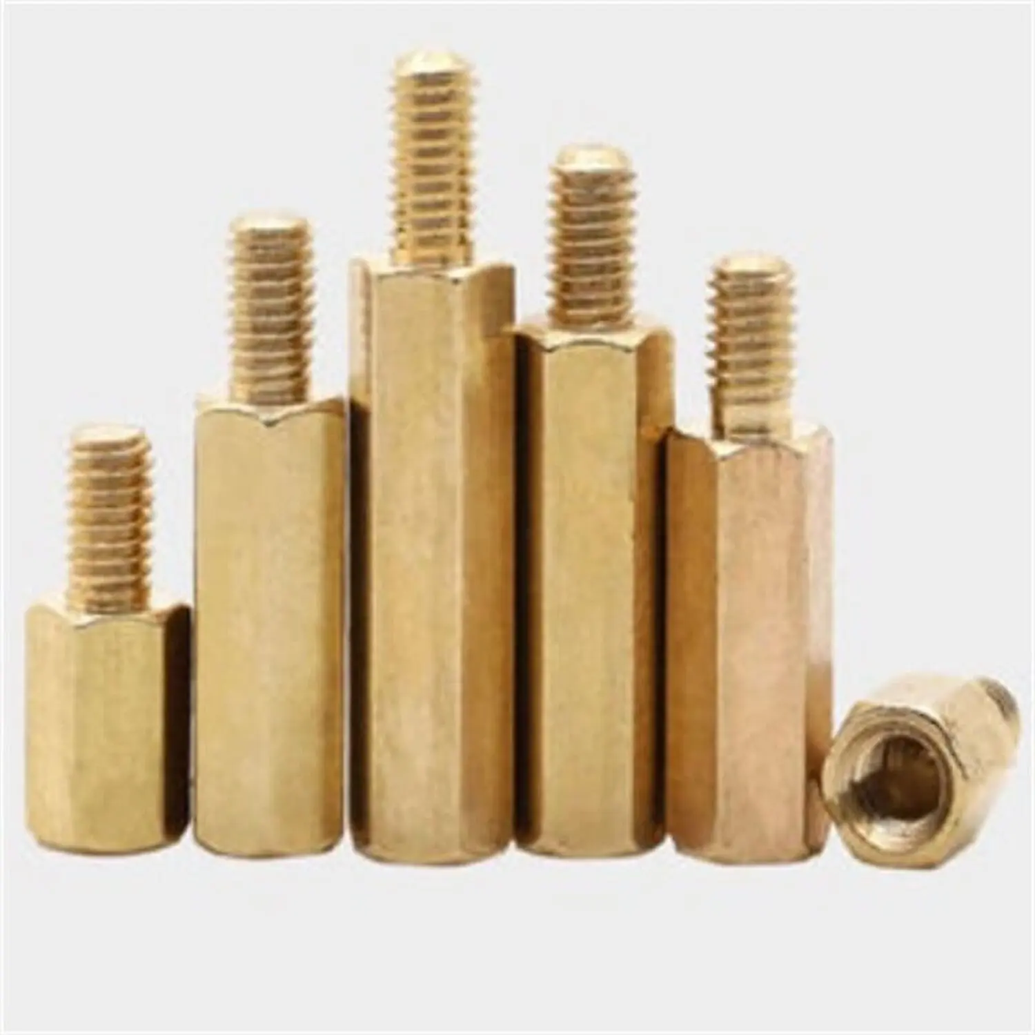 [DCD-01-E56] Entretoise en laiton M3*12+6mm pour montage de composants électroniques
