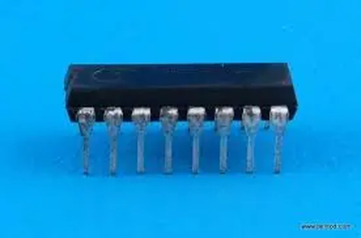 [DCD-01-T136] Circuit 74LS283N DIP-16